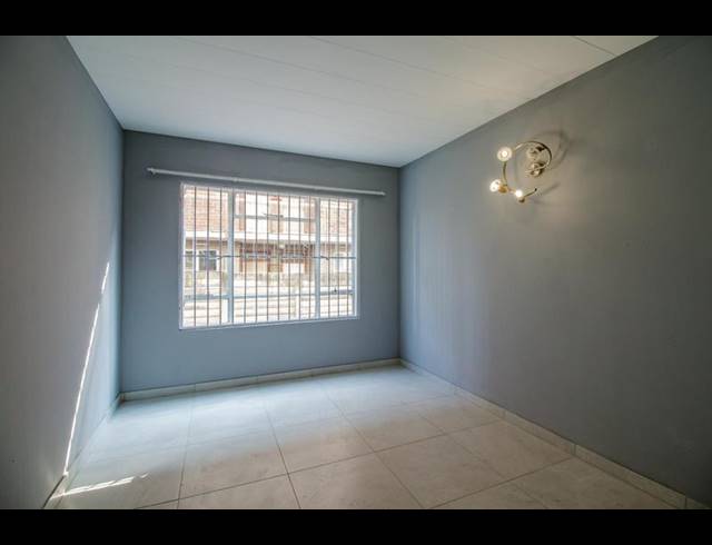 3 BEDROOM PROPERTY TO RENT IN EDLEEN